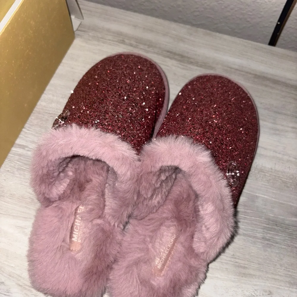 Michael Kors Rose Glitter Slippers - Picture 2 of 4